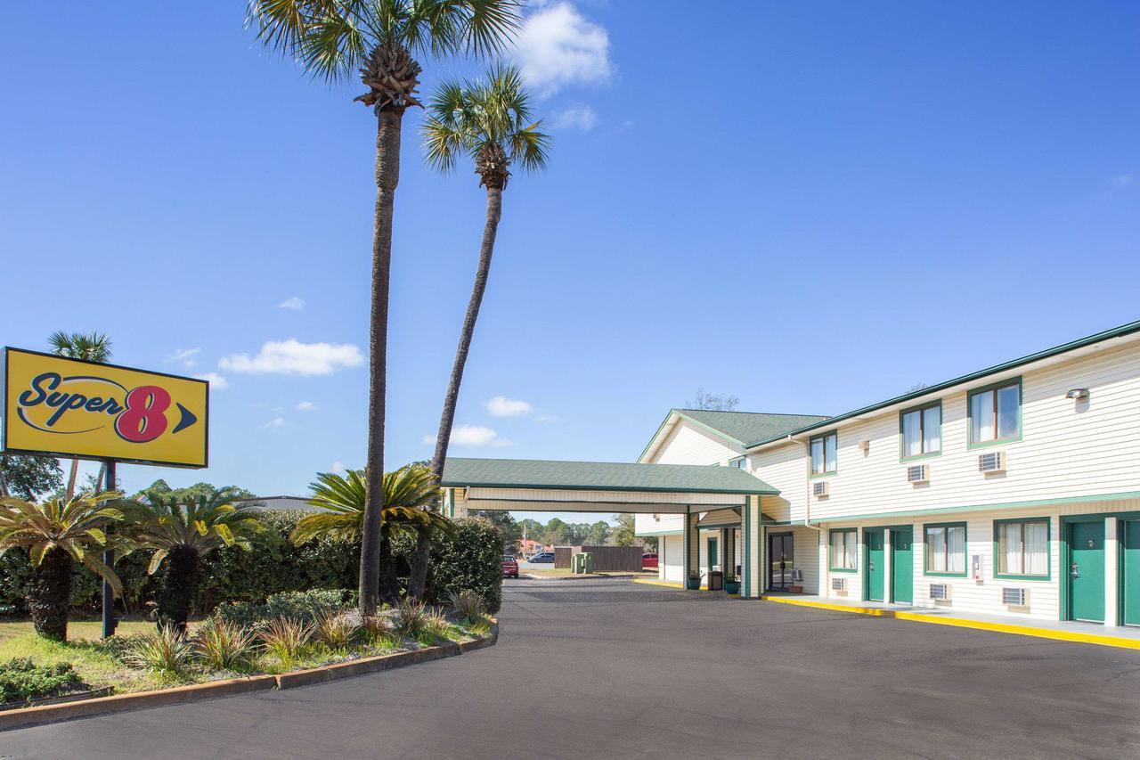 Super 8 By Wyndham Panama City Exterior photo
